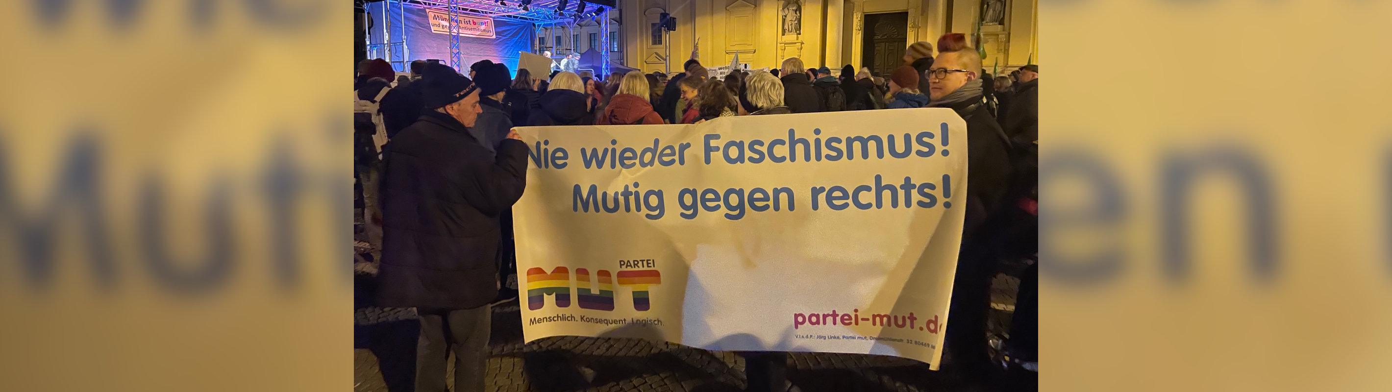 NIE WIEDER FASCHISMUS. MUTIG GEGEN RECHTS.